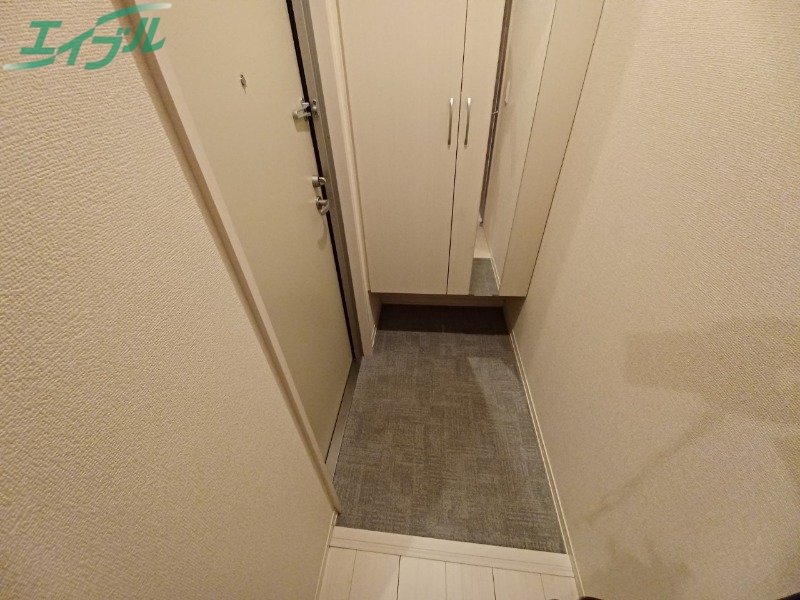 玄関　同型参考写真