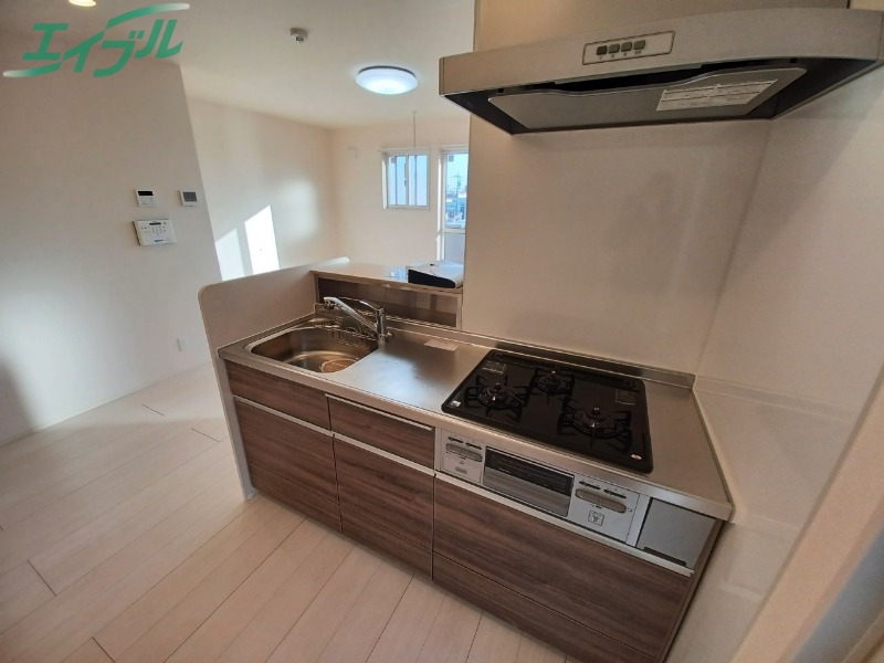 キッチン　同型参考写真