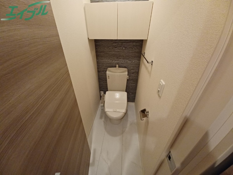 トイレ　同型参考写真