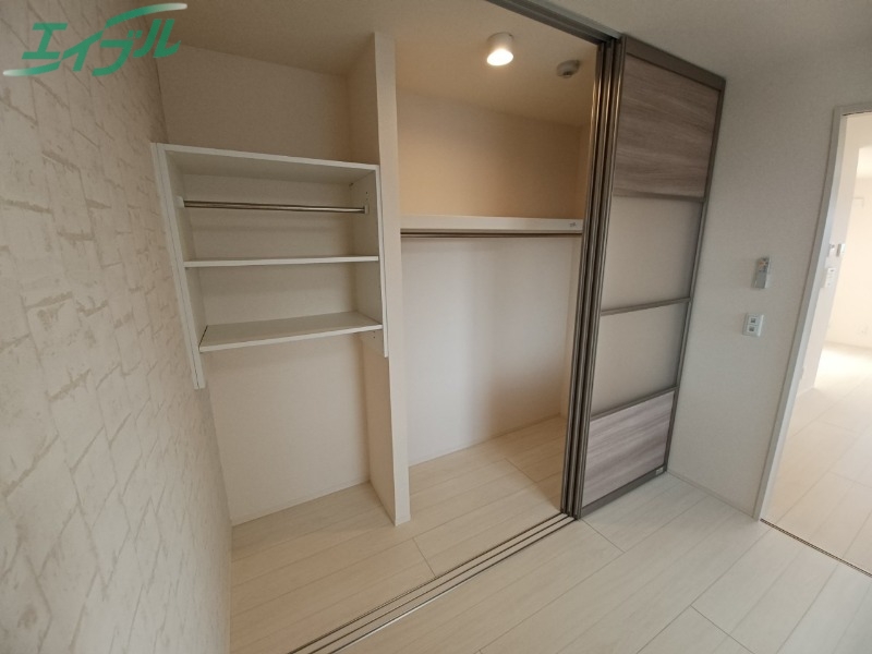 収納　同型参考写真