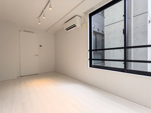 居室・リビング　使いやすい居間です