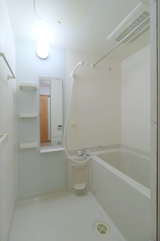 バス・シャワールーム　図面と現状に相違がある場合には現状を優先