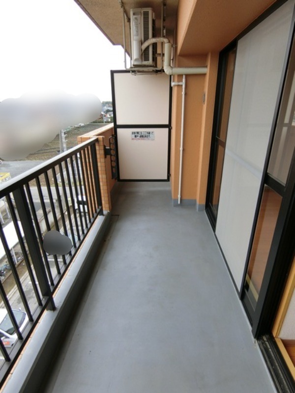 バルコニー　図面と現状に相違がある場合には現状を優先