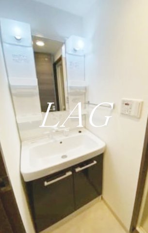 洗面設備　洗面台です。