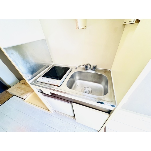 キッチン　同建物内別部屋参考写真