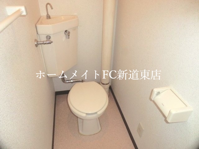 トイレ　トイレ