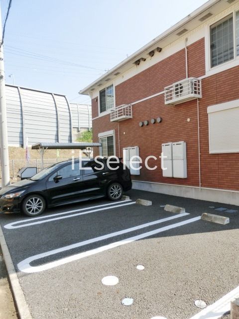 駐車場　敷地内に駐車場があります