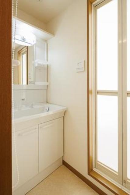 洗面設備　※写真は同タイプ住戸です。
