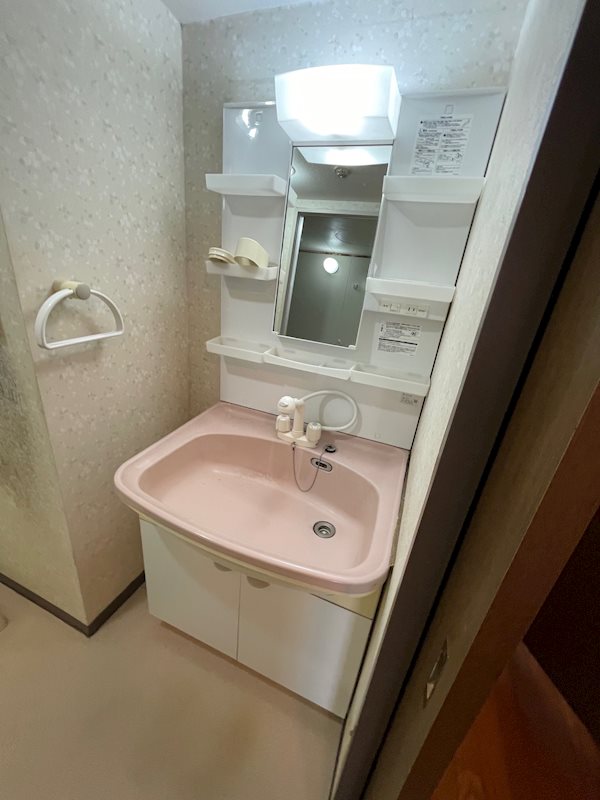 洗面設備　※クリーニング前