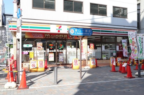 コンビニ　セブンイレブン 蕨東口1番街店（コンビニ）まで176m
