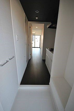玄関　※反転タイプの写真を使用しています。