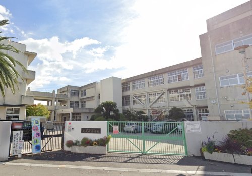 小学校　西宮市立北夙川小学校（小学校）まで90m