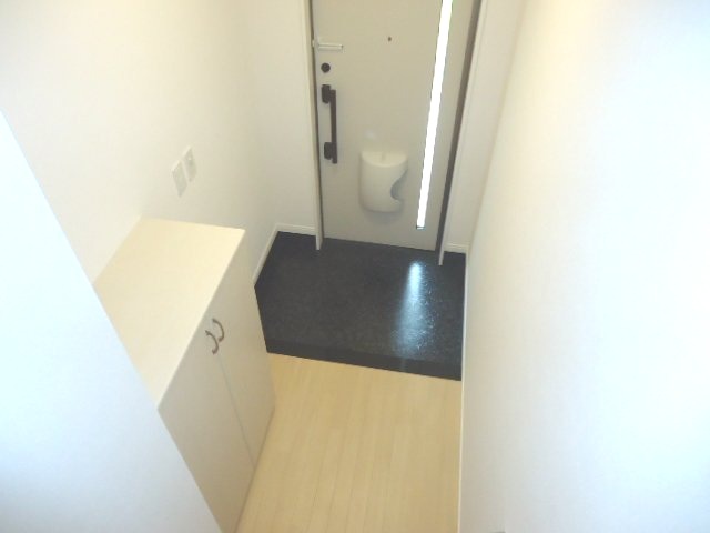 玄関　Maison de Chat blanc(Good Home