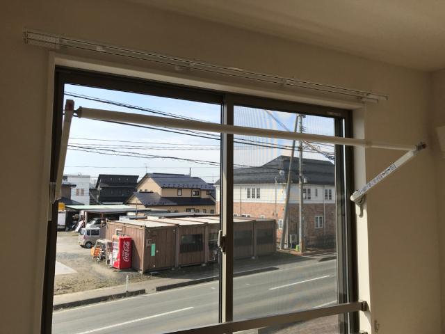 その他設備　室内物干（イメージ）