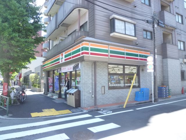 コンビニ　セブンイレブン（コンビニ）まで150m