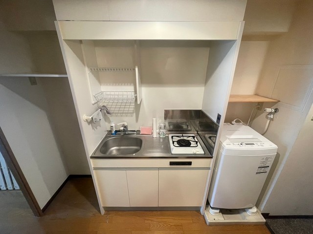 キッチン　洗濯機はついてきません。