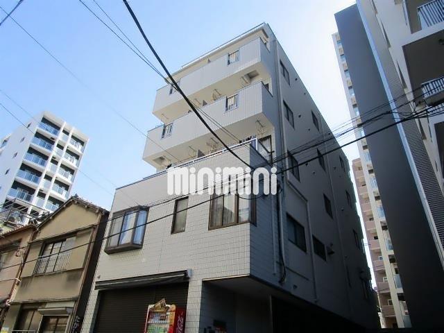 建物外観　５階建てのマンションです