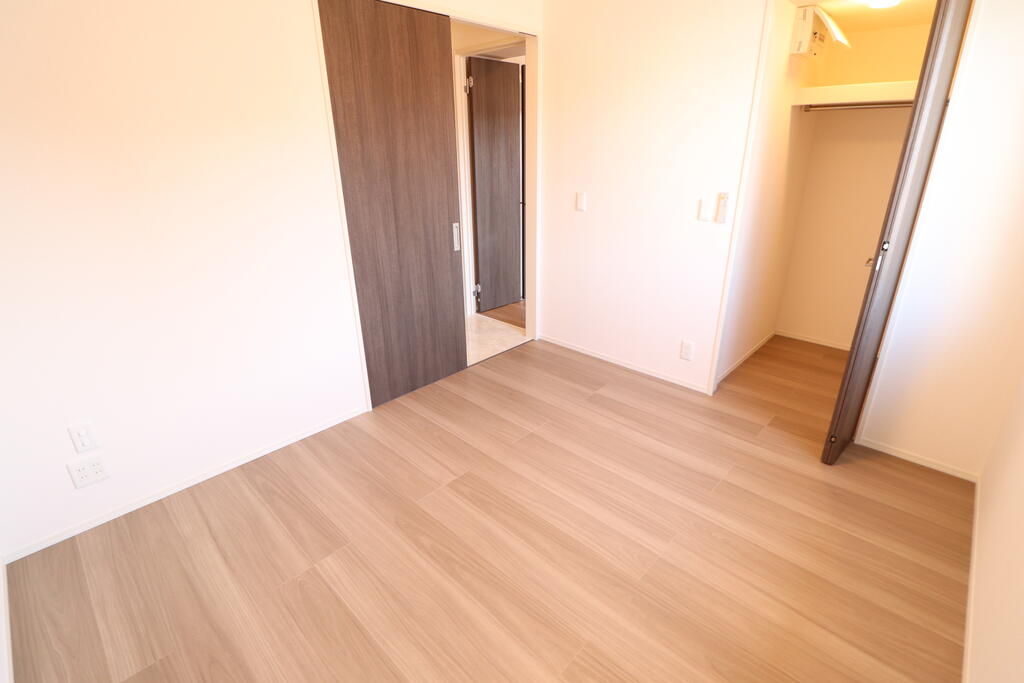 その他部屋・スペース　洋室5.3帖
