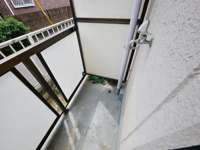 バルコニー　洗濯機置場