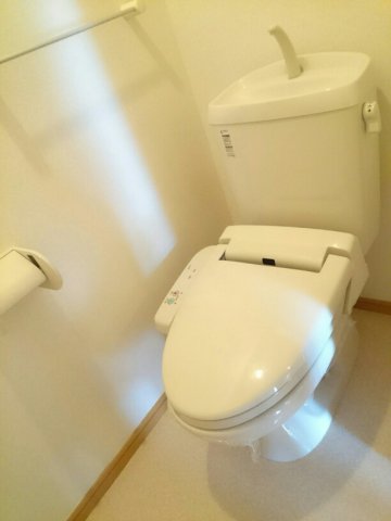 トイレ　ゆったりとした空間のトイレです