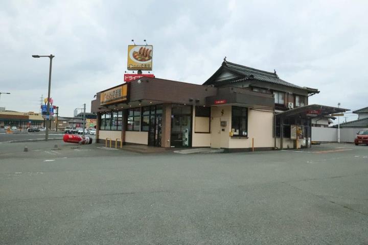 飲食店　CoCo壱番屋鳥取宮長店（飲食店）まで438m