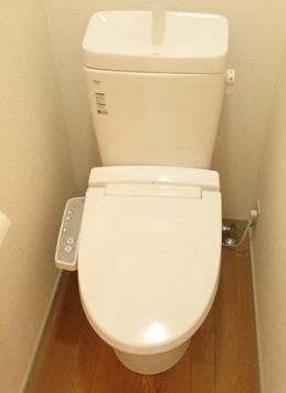 トイレ　コンパクトで使いやすいトイレです