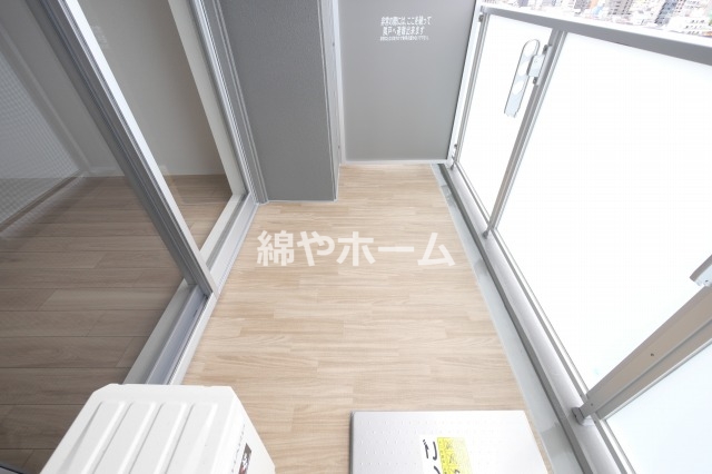 バルコニー　陽当たり良好なバルコニーです