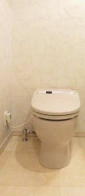 トイレ　ゆったりとした空間のトイレです
