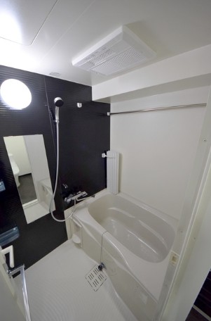 バス・シャワールーム　※別部屋参考写真