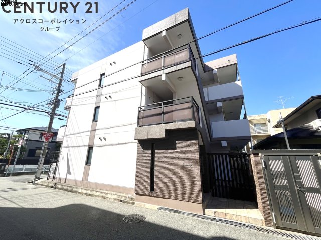 建物外観　オートロック付きで外部からの出入りがなく安心です