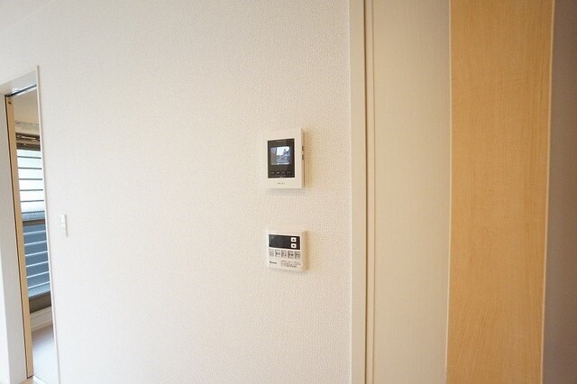 セキュリティ　モニター付インターホンで来客確認が出来ます。