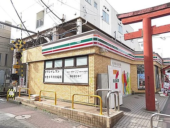 コンビニ　セブンイレブン京急ST穴守稲荷店（コンビニ）まで92m