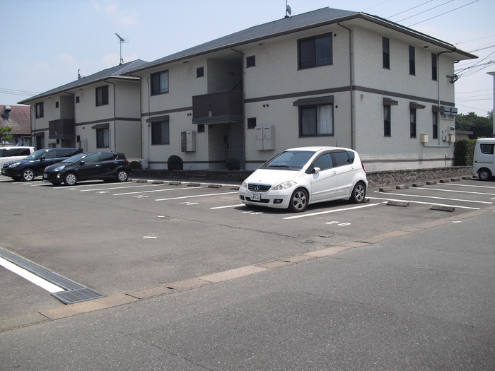 駐車場　駐車スペースもあります☆