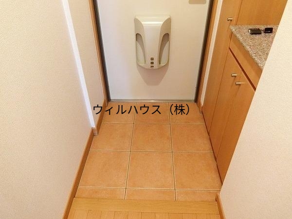 玄関　シューズボックスあり！