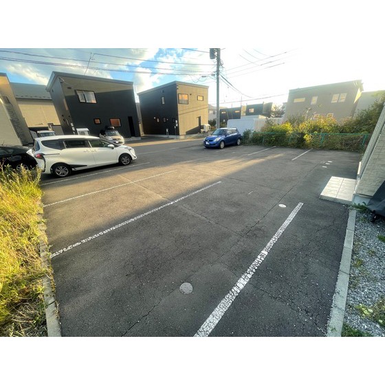 駐車場　駐車場