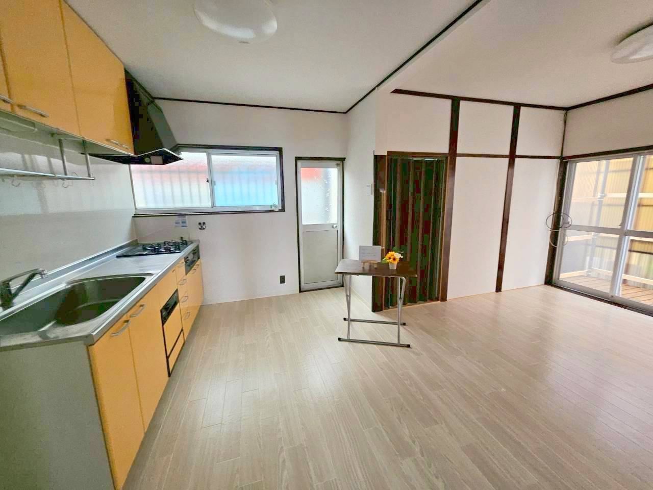 六条西3丁目の居間写真