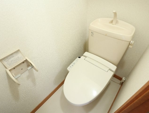トイレ　シンプルで使いやすいトイレです