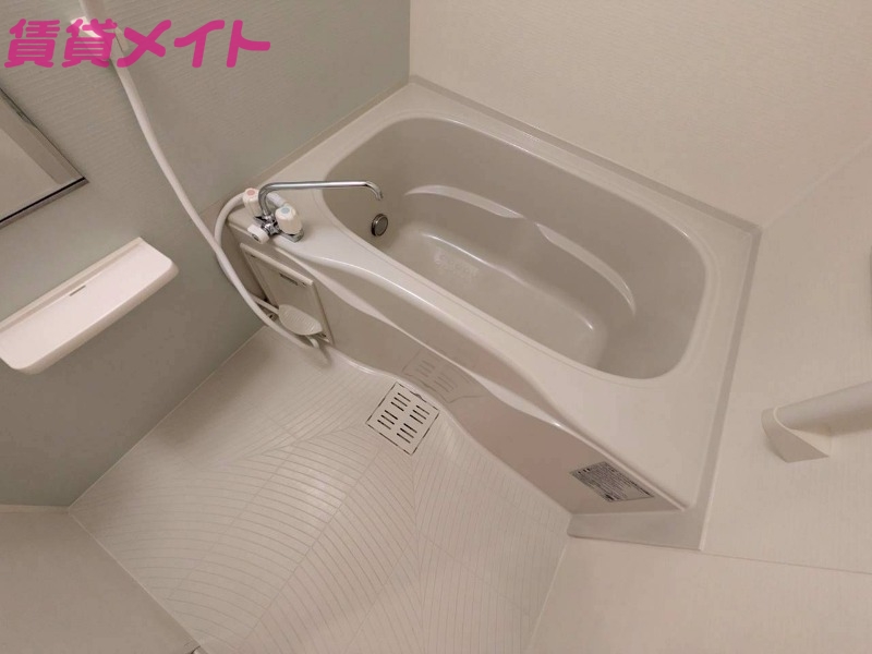 バス・シャワールーム　同型参考写真