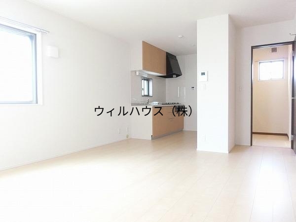 居室・リビング　独立キッチン！