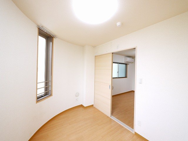 その他部屋・スペース　使い勝手のいい寝室です
