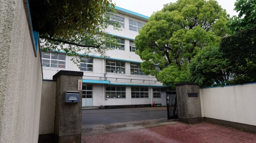 小学校　北九州市立熊西小学校（小学校）まで516m