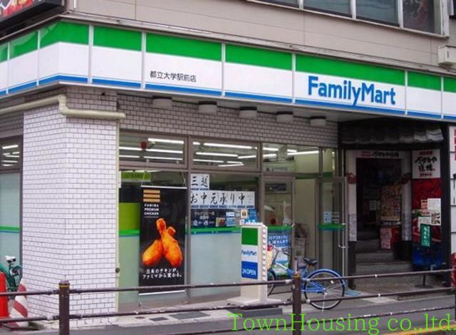 コンビニ　ファミリーマート（コンビニ）まで350m