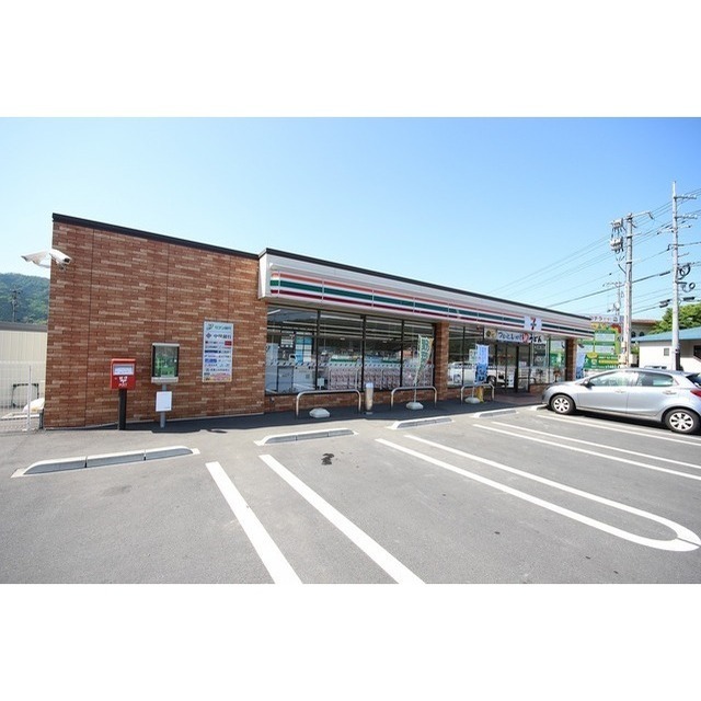 コンビニ　セブンイレブン落合福田店（コンビニ）まで700m