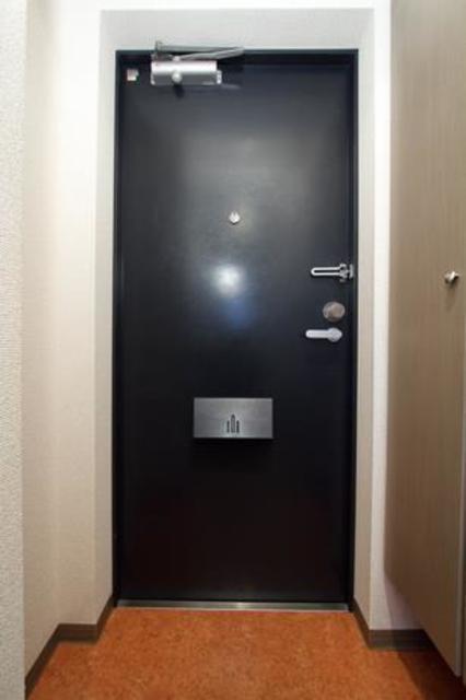 玄関　※写真は同タイプ住戸です。
