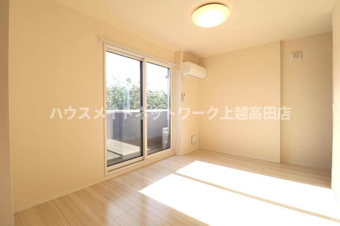 居室・リビング　ＬＤＫ9.9帖