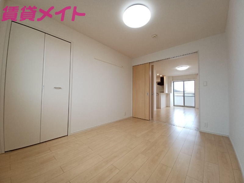 その他部屋・スペース　別部屋反転写真です