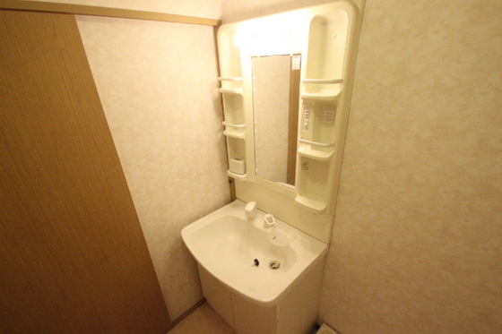洗面設備　※別部屋の写真です