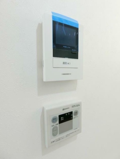 セキュリティ　来客を確認できるTVモニター付インターホン