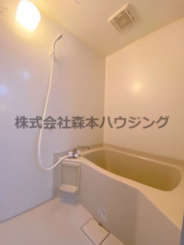 バス・シャワールーム　お風呂で日々の疲れを落としましょう
