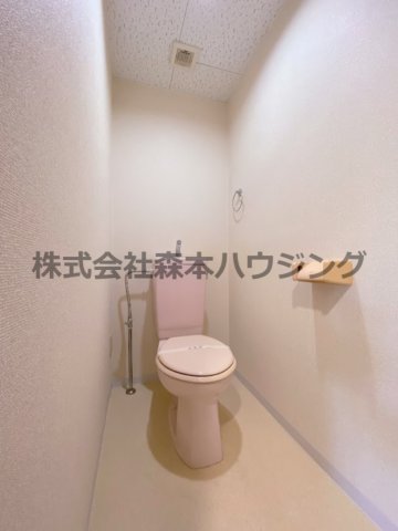 トイレ　ゆったりとした空間のトイレです